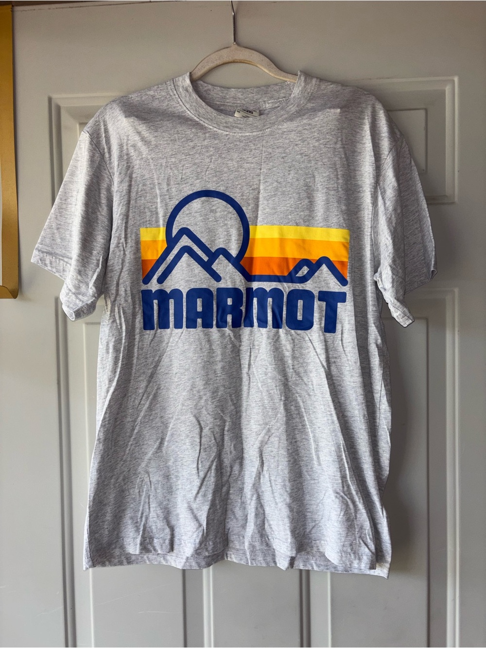 Marmot Mountain Works gray graphic tee size S